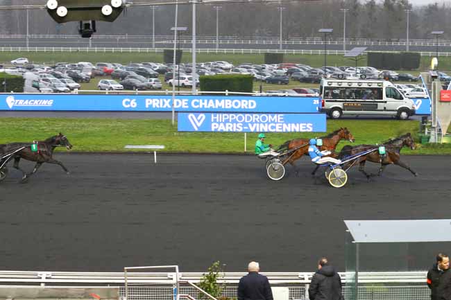 Photo d'arrivée de la course pmu PRIX DE CHAMBORD à PARIS-VINCENNES le Dimanche 9 février 2020