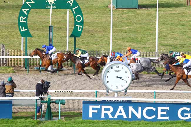Photo d'arrivée de la course pmu PRIX DE LA FONTAINE D'ORRY à CHANTILLY le Vendredi 14 février 2020