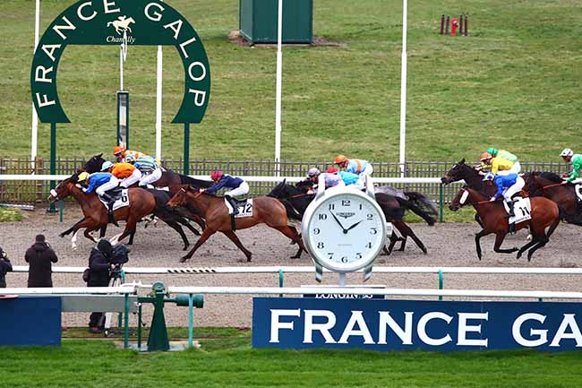 Photo d'arrivée de la course pmu PRIX DE L'ALLEE DES PHILOSOPHES à CHANTILLY le Mardi 25 février 2020