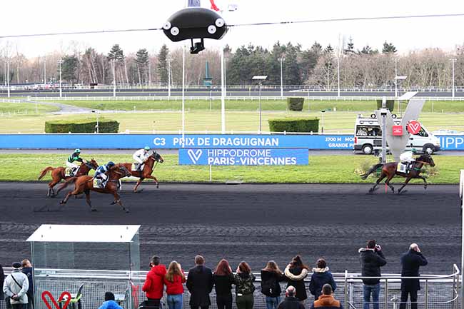 Photo d'arrivée de la course pmu PRIX DE DRAGUIGNAN à PARIS-VINCENNES le Mercredi 26 février 2020