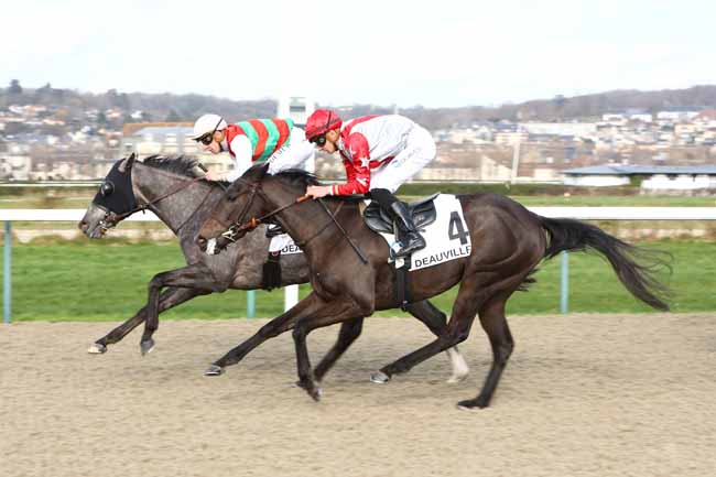 Photo d'arrivée de la course pmu PRIX DE BETHEMONT à DEAUVILLE le Vendredi 6 mars 2020