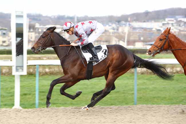 Photo d'arrivée de la course pmu PRIX DE BETHISY-SAINT-PIERRE à DEAUVILLE le Vendredi 6 mars 2020