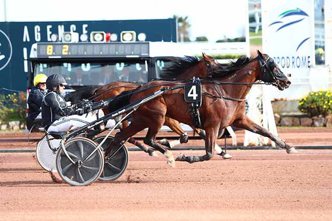 Photo d'arrivée de la course pmu PRIX DE ROME - TOR DI VALLE à CAGNES-SUR-MER le Dimanche 8 mars 2020