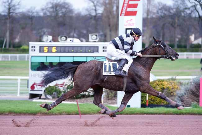 Photo d'arrivée de la course pmu PRIX DE BAGNOLET à ENGHIEN le Mardi 10 mars 2020