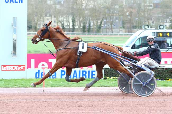 Photo d'arrivée de la course pmu PRIX DE FRENOUVILLE à CAEN le Jeudi 12 mars 2020