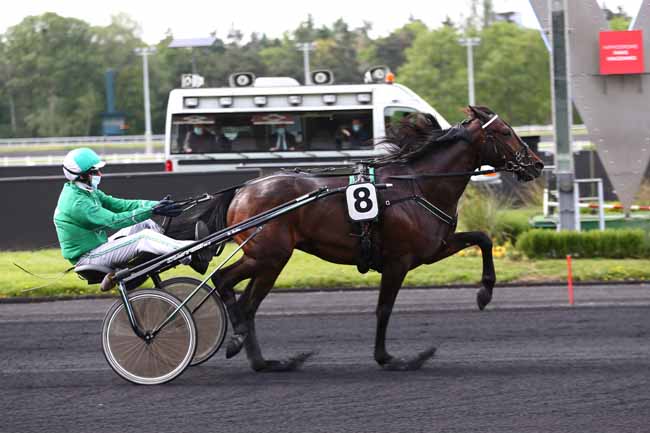 Photo d'arrivée de la course pmu PRIX BURGUNDIA à PARIS-VINCENNES le Mardi 12 mai 2020