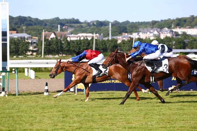 Photo d'arrivée de la course pmu PRIX JUIGNE à DEAUVILLE le Dimanche 31 mai 2020
