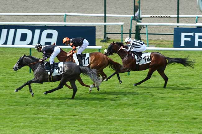 Photo d'arrivée de la course pmu PRIX DE L'AIRE CANTILIENNE à CHANTILLY le Mercredi 10 juin 2020