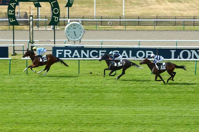 Photo d'arrivée de la course pmu PRIX DE LA GARENNE DE LA JUSTICE à CHANTILLY le Mercredi 10 juin 2020
