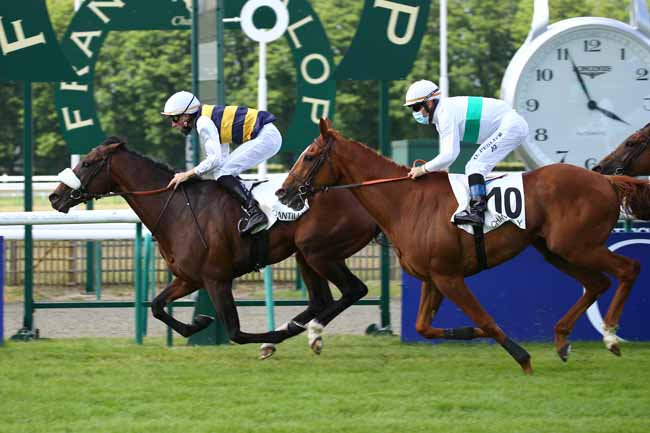 Photo d'arrivée de la course pmu PRIX VICOMTESSE VIGIER à CHANTILLY le Dimanche 14 juin 2020