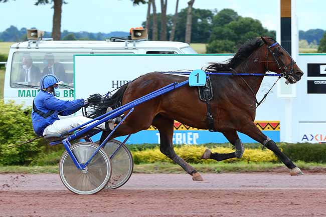 Photo d'arrivée de la course pmu PRIX VOURASIE à MAURE DE BRETAGNE le Mercredi 17 juin 2020
