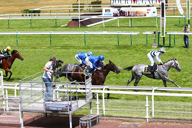 Photo d'arrivée de la course pmu PRIX DE LA FORET DE LAIGUE à COMPIEGNE le Samedi 20 juin 2020