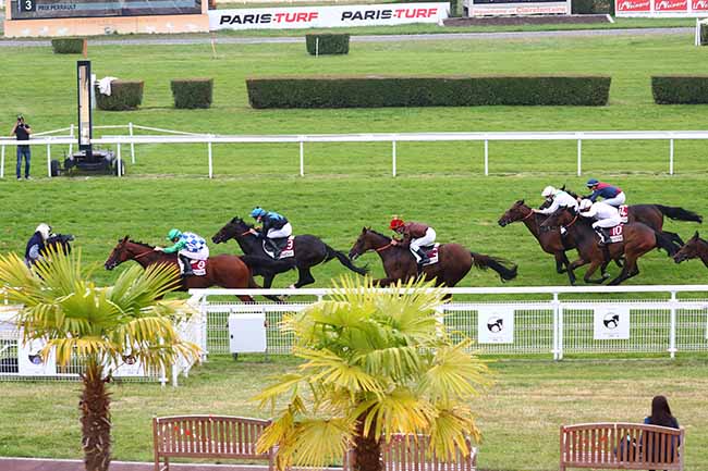Photo d'arrivée de la course pmu PRIX PERRAULT à CLAIREFONTAINE le Vendredi 26 juin 2020