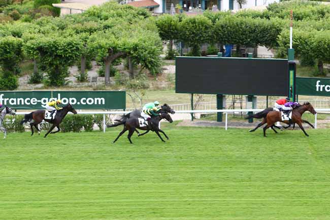 Photo d'arrivée de la course pmu PRIX DE MARCQ à SAINT-CLOUD le Mardi 30 juin 2020