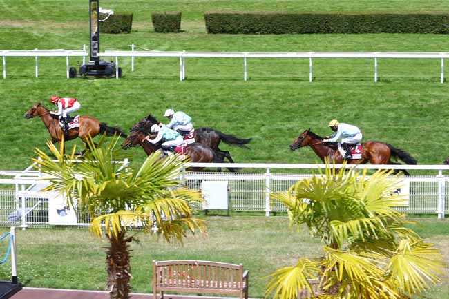 Photo d'arrivée de la course pmu PRIX DE BEAUSEJOUR à CLAIREFONTAINE le Vendredi 10 juillet 2020