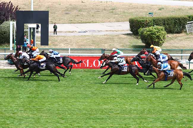 Photo d'arrivée de la course pmu LONGINES HANDICAP DE LA FETE NATIONALE à LONGCHAMP le Mardi 14 juillet 2020