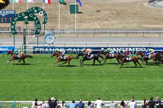Photo d'arrivée de la course pmu PRIX DE CHAUFFOUR à CHANTILLY le Dimanche 19 juillet 2020