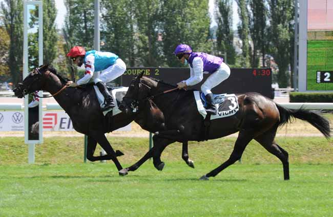 Photo d'arrivée de la course pmu PRIX JEAN BOULARD à VICHY le Lundi 20 juillet 2020