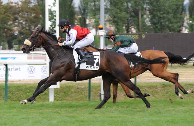 Photo d'arrivée de la course pmu PRIX DE BELLERIVE-SUR-ALLIER à VICHY le Mardi 21 juillet 2020