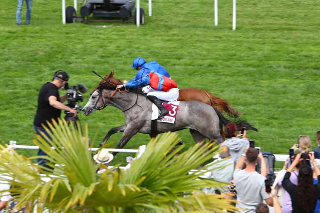 Photo d'arrivée de la course pmu PRIX RIVER LADY à CLAIREFONTAINE le Mardi 28 juillet 2020