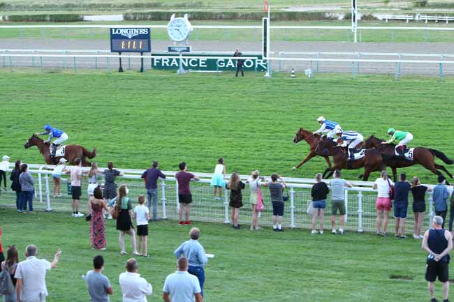 Photo d'arrivée de la course pmu PRIX DE TANCARVILLE à DEAUVILLE le Jeudi 30 juillet 2020