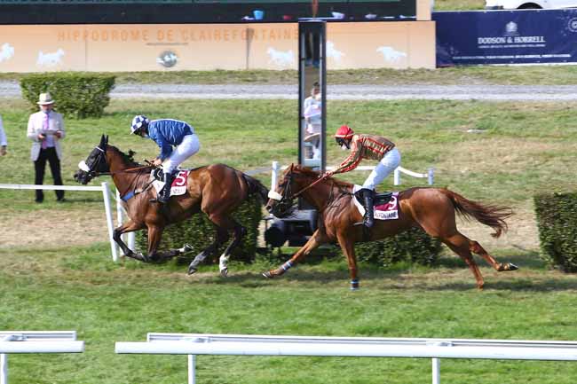 Photo d'arrivée de la course pmu PRIX DE LA LOTERIE SMARTURF à CLAIREFONTAINE le Vendredi 31 juillet 2020