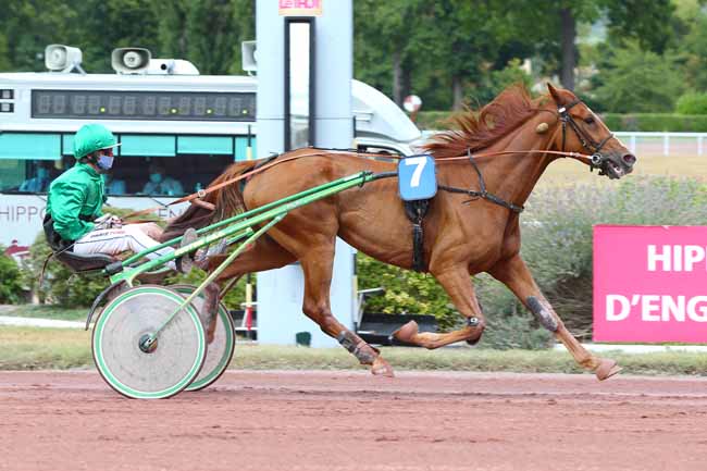 Photo d'arrivée de la course pmu PRIX DE L?HERAULT à ENGHIEN le Samedi 1 août 2020