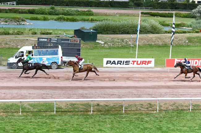 Photo d'arrivée de la course pmu PRIX DE LA VILLE DE SAINT-MALO à SAINT MALO le Mercredi 5 août 2020