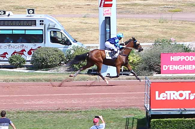 Photo d'arrivée de la course pmu PRIX DE CHATOU à ENGHIEN le Mardi 11 août 2020