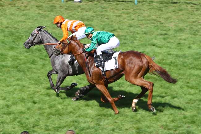 Photo d'arrivée de la course pmu PRIX GONTAUT-BIRON HONG KONG JOCKEY CLUB à DEAUVILLE le Samedi 15 août 2020