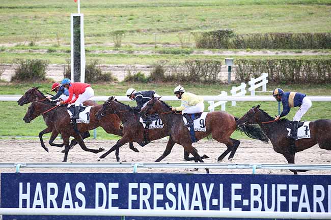 Photo d'arrivée de la course pmu PRIX DE PERSEIGNE à DEAUVILLE le Dimanche 16 août 2020