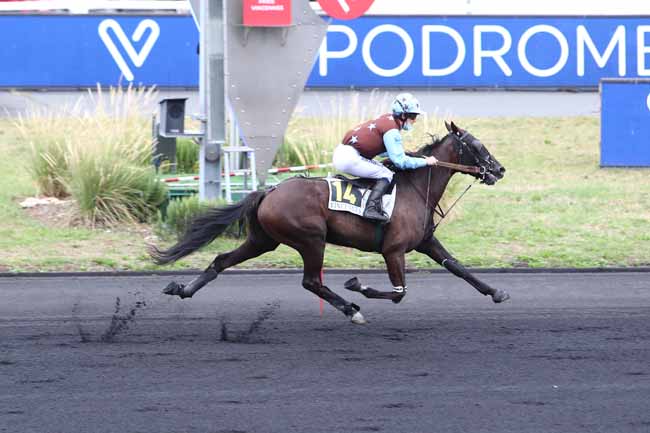 Photo d'arrivée de la course pmu PRIX ANDRE CHOISSELET à PARIS-VINCENNES le Lundi 24 août 2020