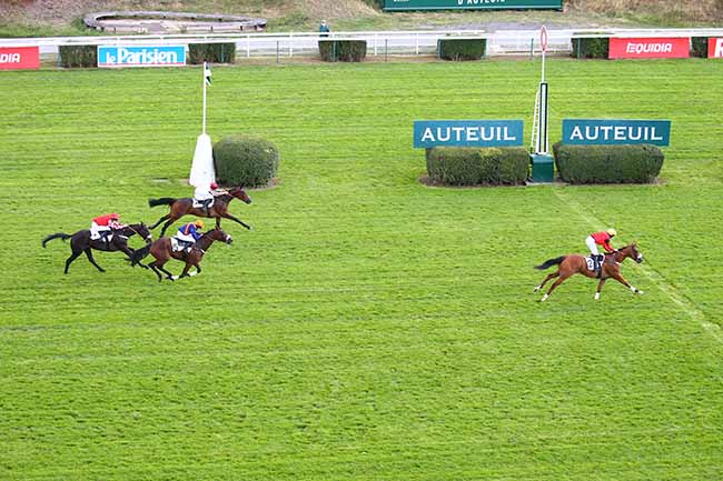 Photo d'arrivée de la course pmu PRIX JEAN NOIRET à AUTEUIL le Mardi 1 septembre 2020