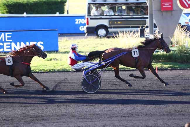 Photo d'arrivée de la course pmu PRIX LUCRETIA à PARIS-VINCENNES le Vendredi 4 septembre 2020