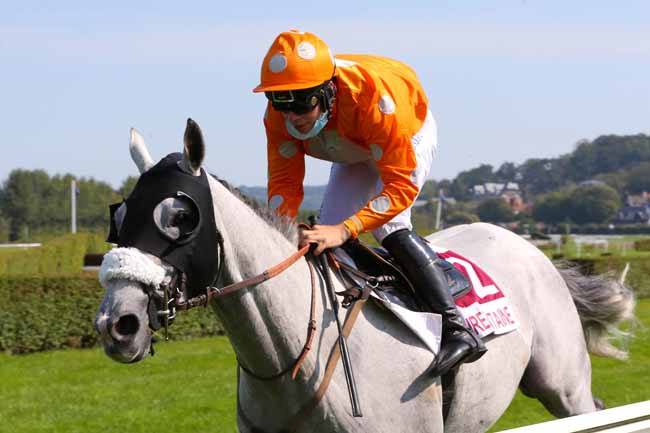 Photo d'arrivée de la course pmu PRIX CDT GUY DE PIBRAC à CLAIREFONTAINE le Mardi 15 septembre 2020