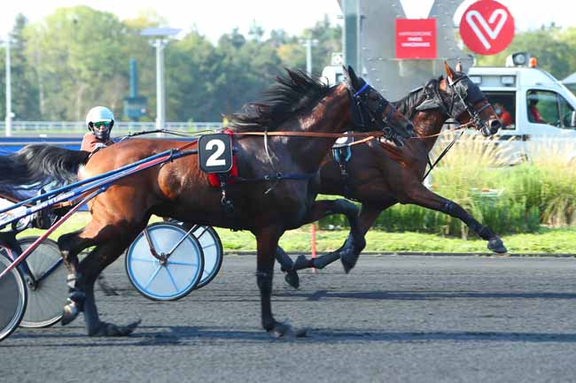 Photo d'arrivée de la course pmu PRIX DE BEAUCAIRE à PARIS-VINCENNES le Mardi 15 septembre 2020