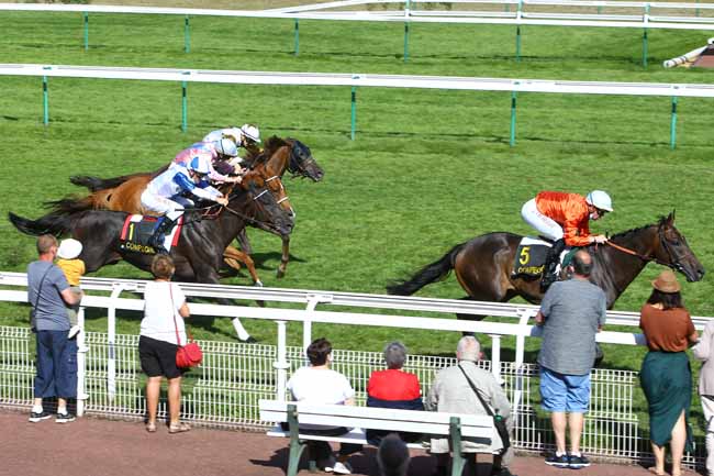 Photo d'arrivée de la course pmu PRIX DE LA BREVIERE à COMPIEGNE le Jeudi 17 septembre 2020