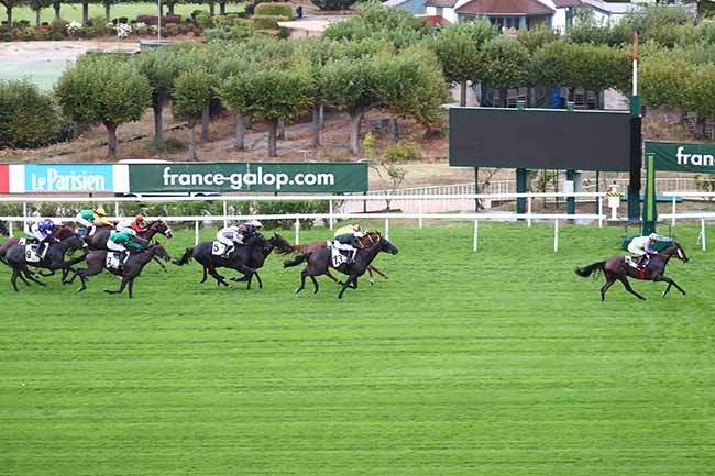 Photo d'arrivée de la course pmu PRIX DE LA GARE DU VAL D'OR à SAINT-CLOUD le Samedi 19 septembre 2020