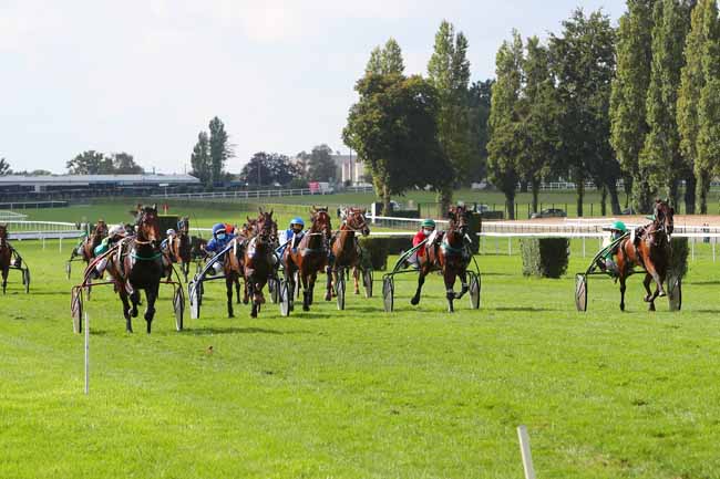 Photo d'arrivée de la course pmu PRIX DU CHERAN à CRAON le Lundi 21 septembre 2020