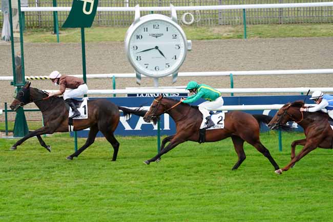 Photo d'arrivée de la course pmu PRIX DU PASSAGE à CHANTILLY le Vendredi 25 septembre 2020