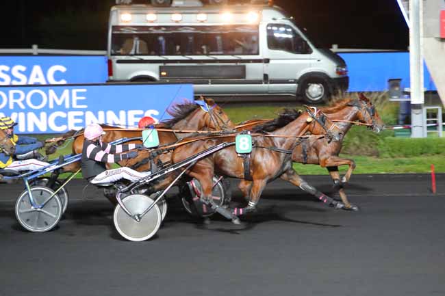 Photo d'arrivée de la course pmu PRIX DE MOISSAC à PARIS-VINCENNES le Lundi 28 septembre 2020