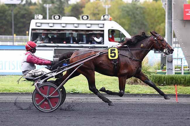 Photo d'arrivée de la course pmu PRIX LES ECHOS WEEK-END - LE PARISIEN à PARIS-VINCENNES le Mardi 29 septembre 2020