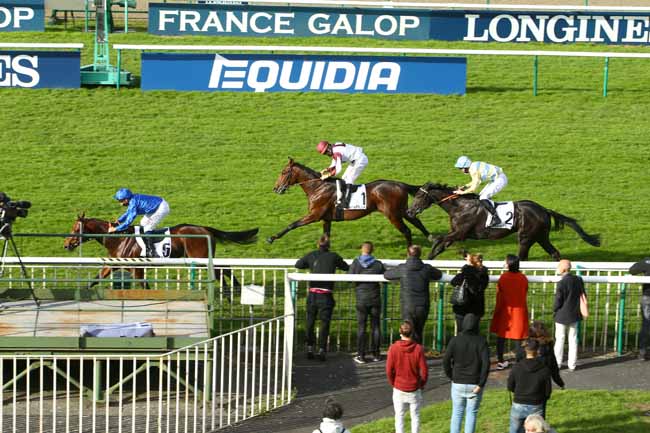 Photo d'arrivée de la course pmu PRIX SARACA à CHANTILLY le Samedi 10 octobre 2020