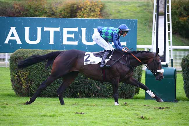 Photo d'arrivée de la course pmu PRIX MONCOURT à AUTEUIL le Jeudi 22 octobre 2020
