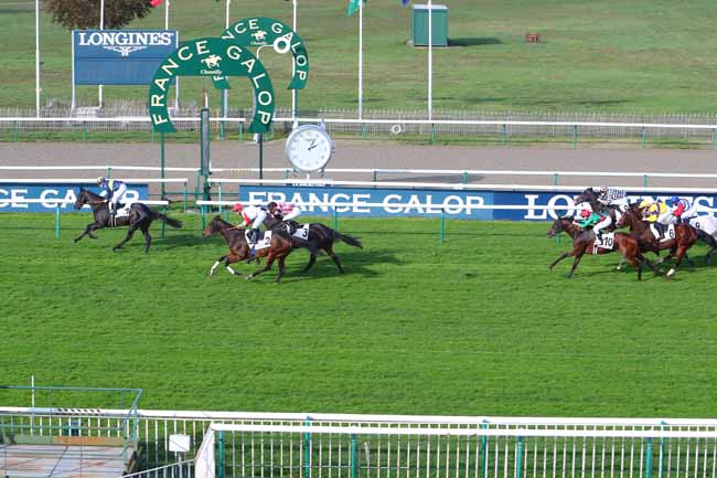 Photo d'arrivée de la course pmu PRIX DE L'ALLEE SANS SOUCI à CHANTILLY le Samedi 31 octobre 2020