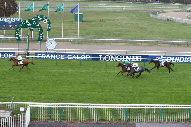 Photo d'arrivée de la course pmu GRAND PRIX DU NORD à CHANTILLY le Vendredi 6 novembre 2020