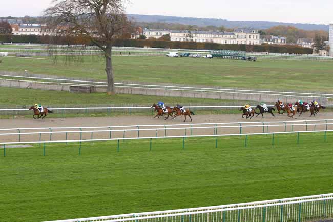 Photo d'arrivée de la course pmu PRIX DE LA CHAPELLE SAINT-PIERRE à CHANTILLY le Vendredi 6 novembre 2020