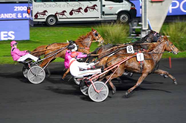 Photo d'arrivée de la course pmu PRIX MIZAR à PARIS-VINCENNES le Vendredi 13 novembre 2020