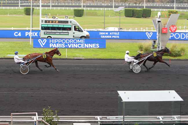 Photo d'arrivée de la course pmu PRIX D'ISIGNY à PARIS-VINCENNES le Mercredi 25 novembre 2020