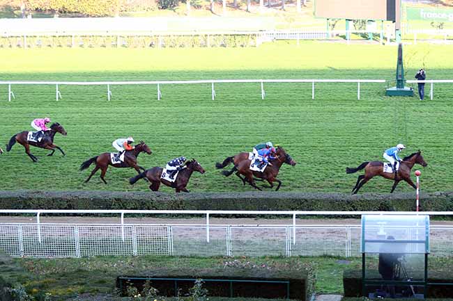Photo d'arrivée de la course pmu PRIX DE DORMANS à SAINT-CLOUD le Vendredi 27 novembre 2020